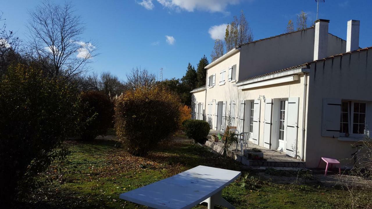 L'Abri D'Emilie - Chambre D'Hotes Saint-Xandre Exteriér fotografie